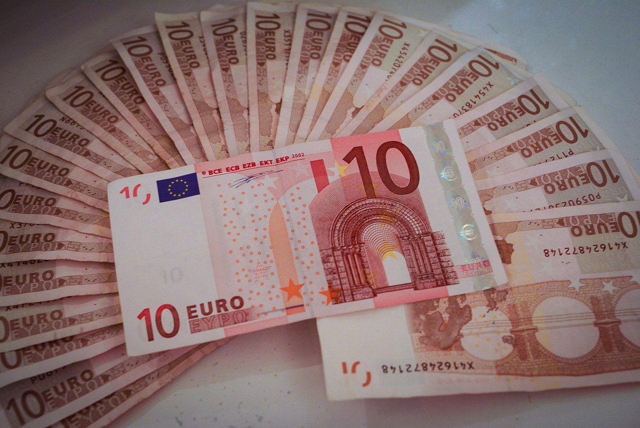 Architecting Global Careers Through Cross-Border Academic Funding